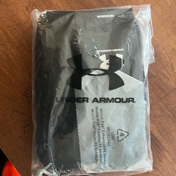 Unisex UA Loudon Crossbody Small - Picture 5 of 5